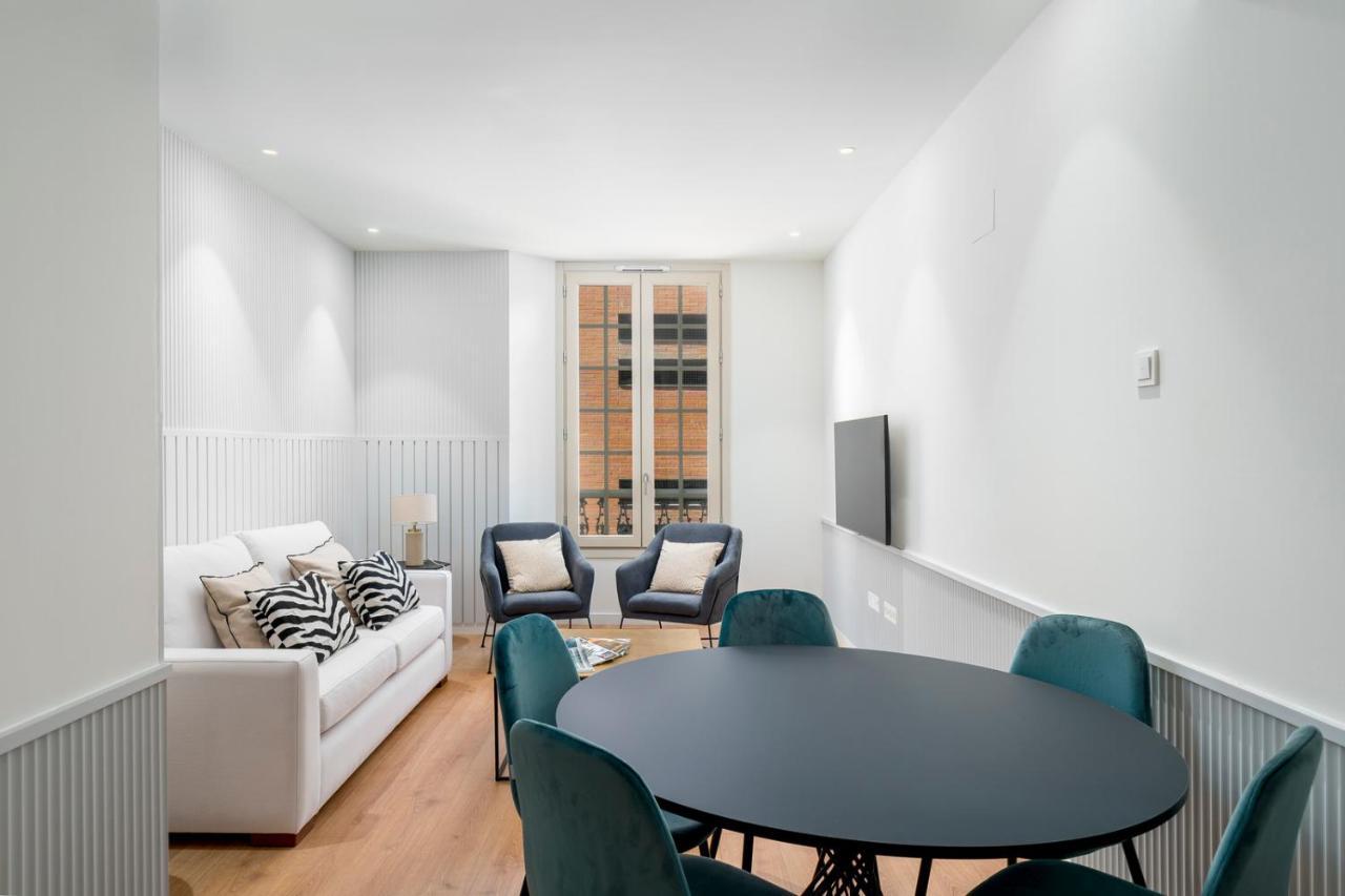Atico Plaza Del Teatro 3 Habitaciones مالقة المظهر الخارجي الصورة