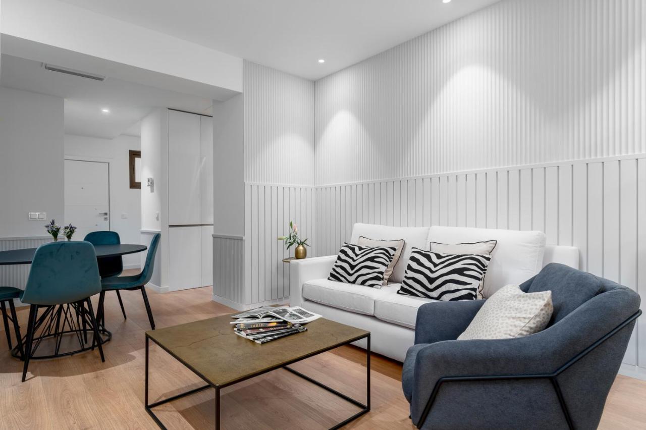 Atico Plaza Del Teatro 3 Habitaciones مالقة المظهر الخارجي الصورة